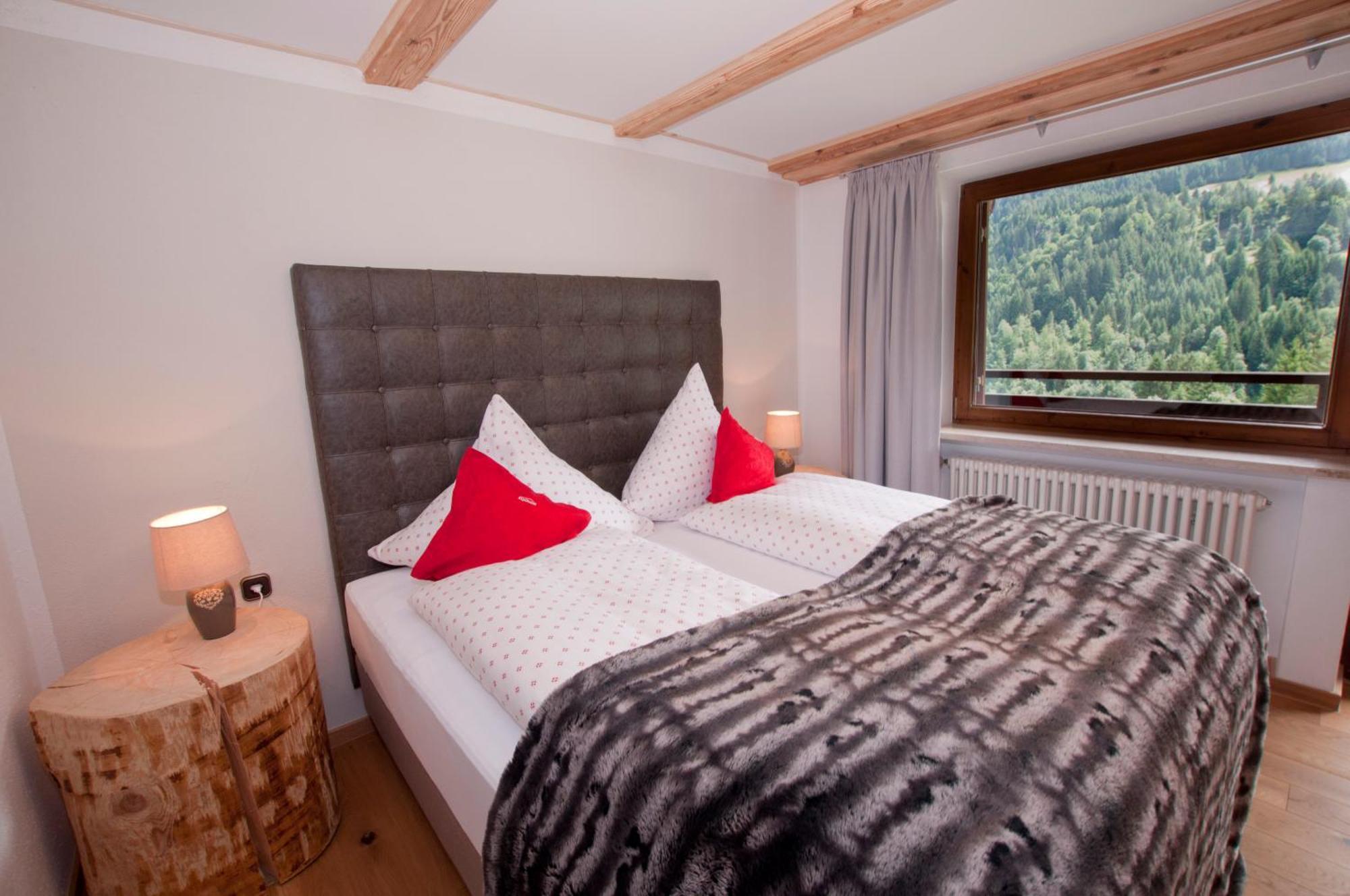 Alp-Chalet Hirschegg  Værelse billede